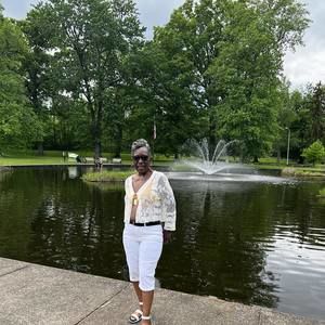 Meet your Posher, Candace